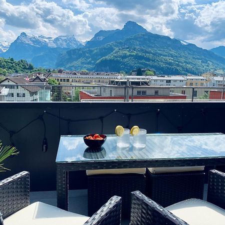 Luna O Mountainview O Pizzaoven Brunnen Buitenkant foto
